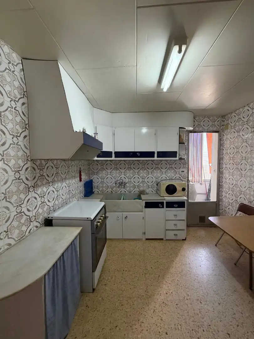 Cuina de Pis en venda en Utiel amb Moblat i Balcó