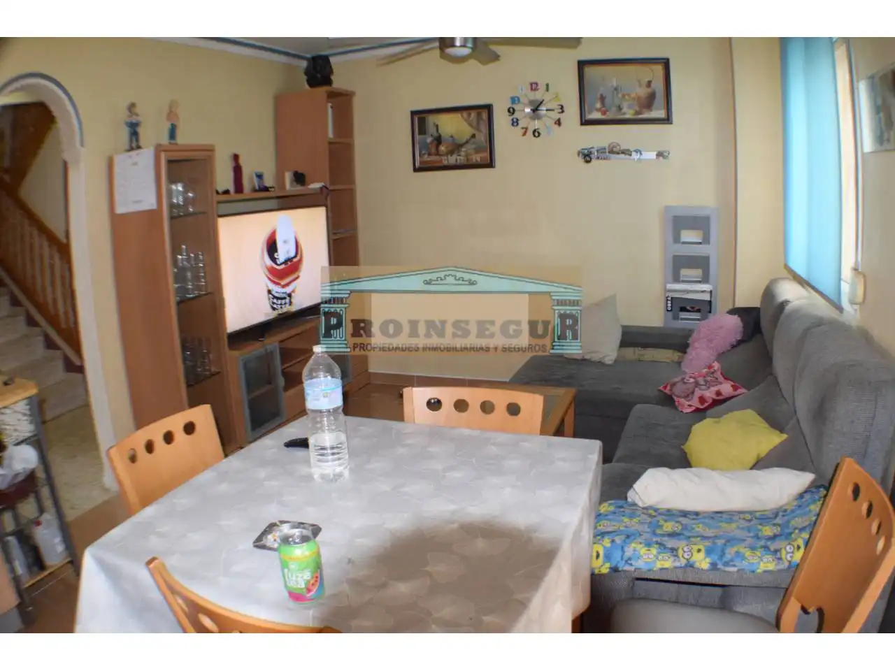 Sala d'estar de Casa o xalet en venda en Cártama amb Aire condicionat, Terrassa i Moblat