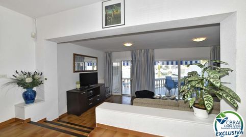 Foto 3 de Casa adosada en venda a Salins - Cavall de Mar, Empuriabrava