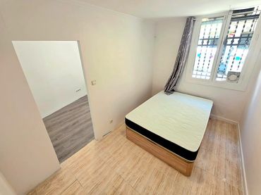 Flat for sale in Carrer del Montseny