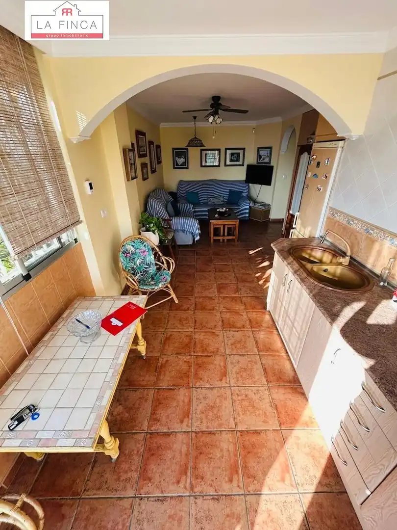 Sala de estar de Piso en venta en Vélez-Málaga con Piscina comunitaria