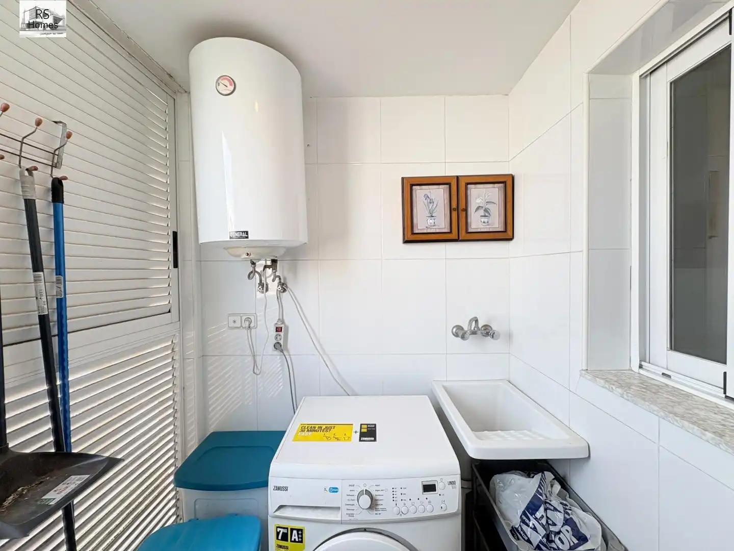 Bathroom of Flat for sale in Vilamarxant  with Air Conditioner, Heating and Storage room
