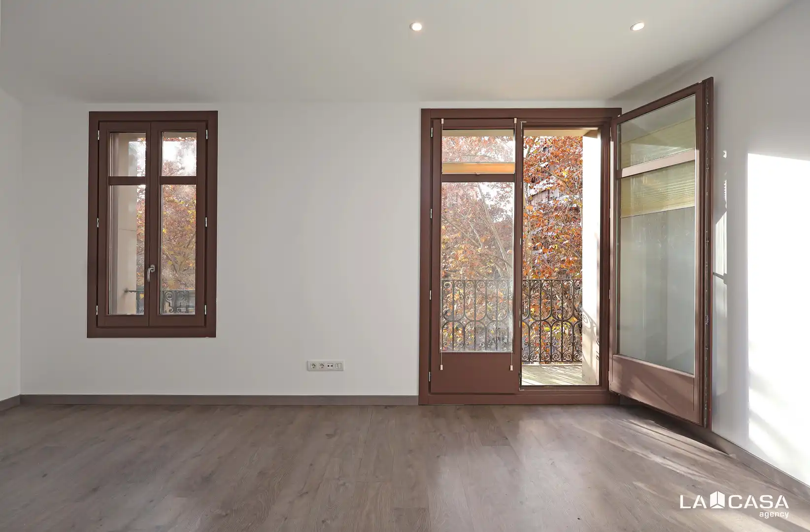 Appartamento con terrazza in vendita a Avinguda del Paral·lel, imagen 9