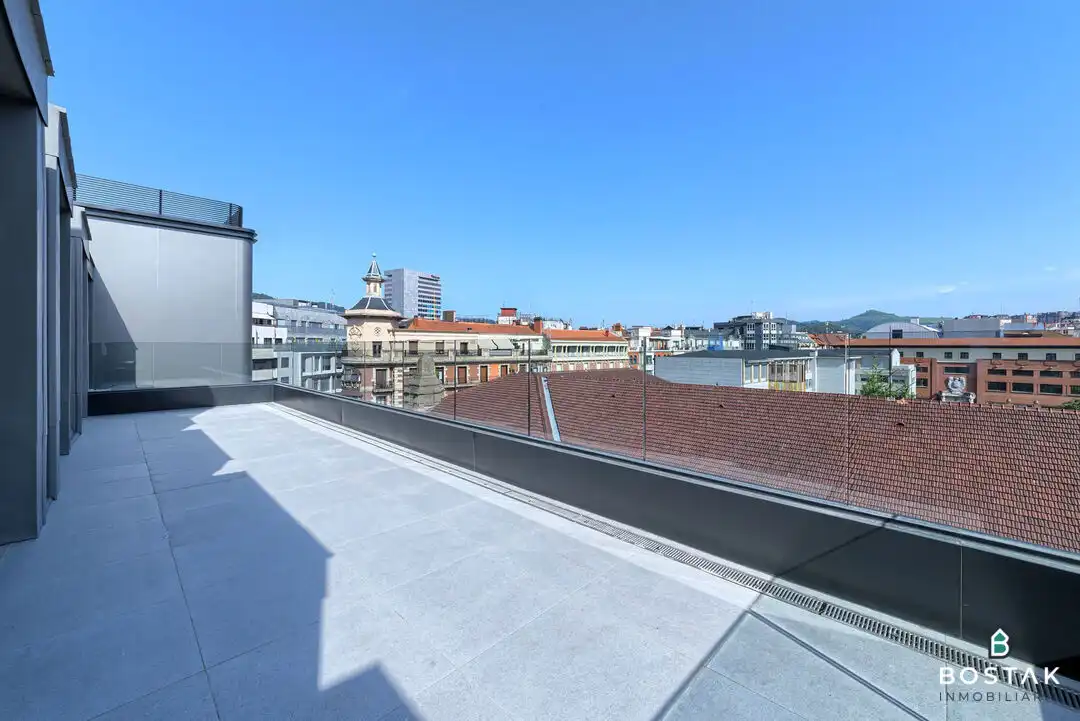 Terraza de Piso de alquiler en Bilbao  con Calefacción y Terraza