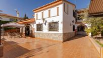 Vista exterior de Casa o xalet en venda en Padul amb Aire condicionat i Terrassa