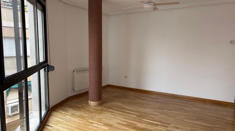 Foto 2 de Apartamento de alquiler en Centro - Plaza Mayor, Ciudad Real Capital