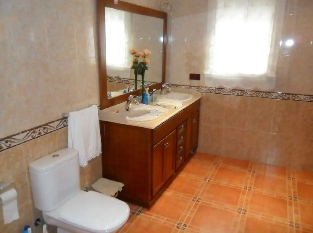 Badezimmer von Haus oder Chalet zur Miete in Orihuela mit Klimaanlage, Heizung und Privatgarten