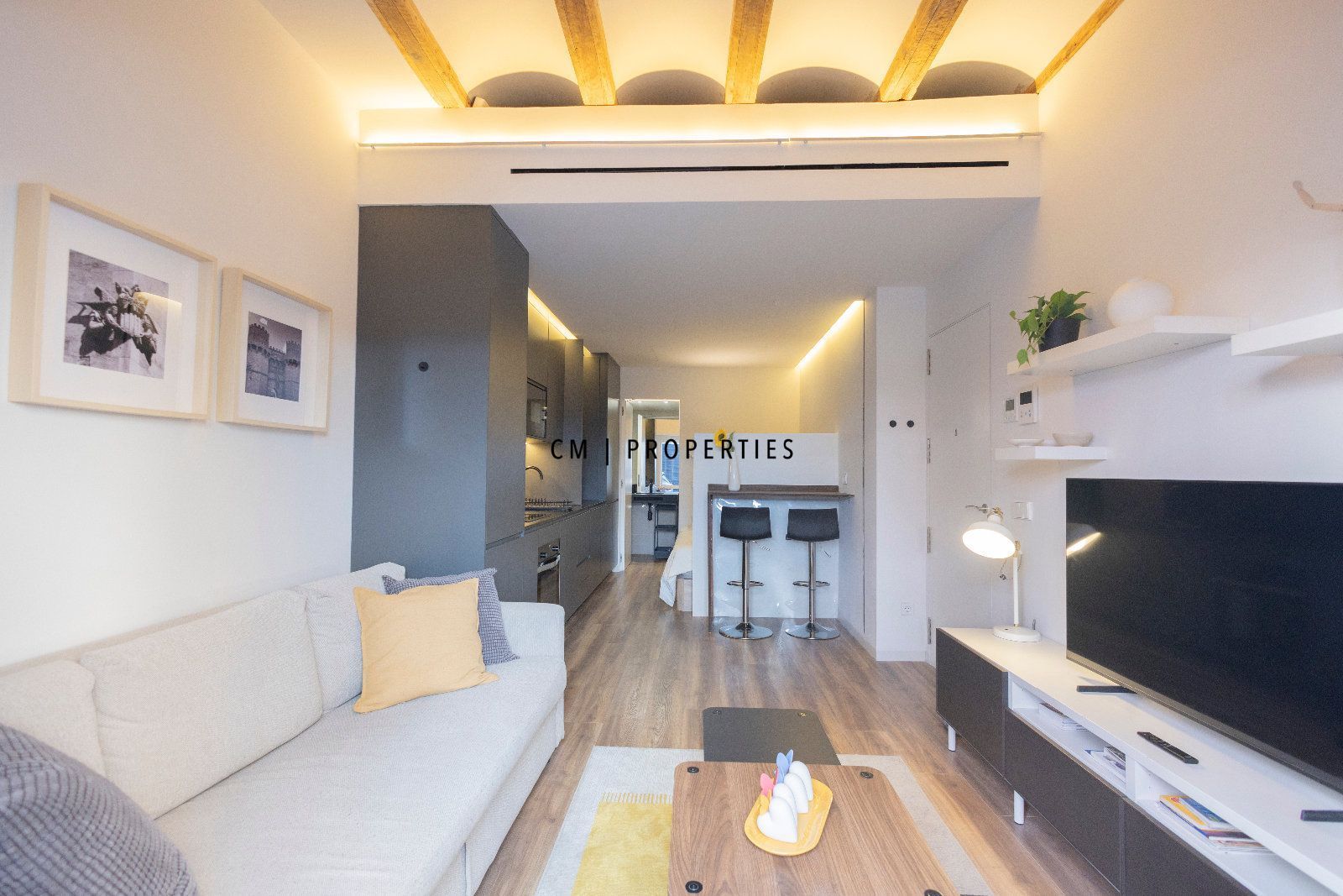 Living room of Flat for rent in  Valencia Capital  with Air Conditioner, Heating and Furnished