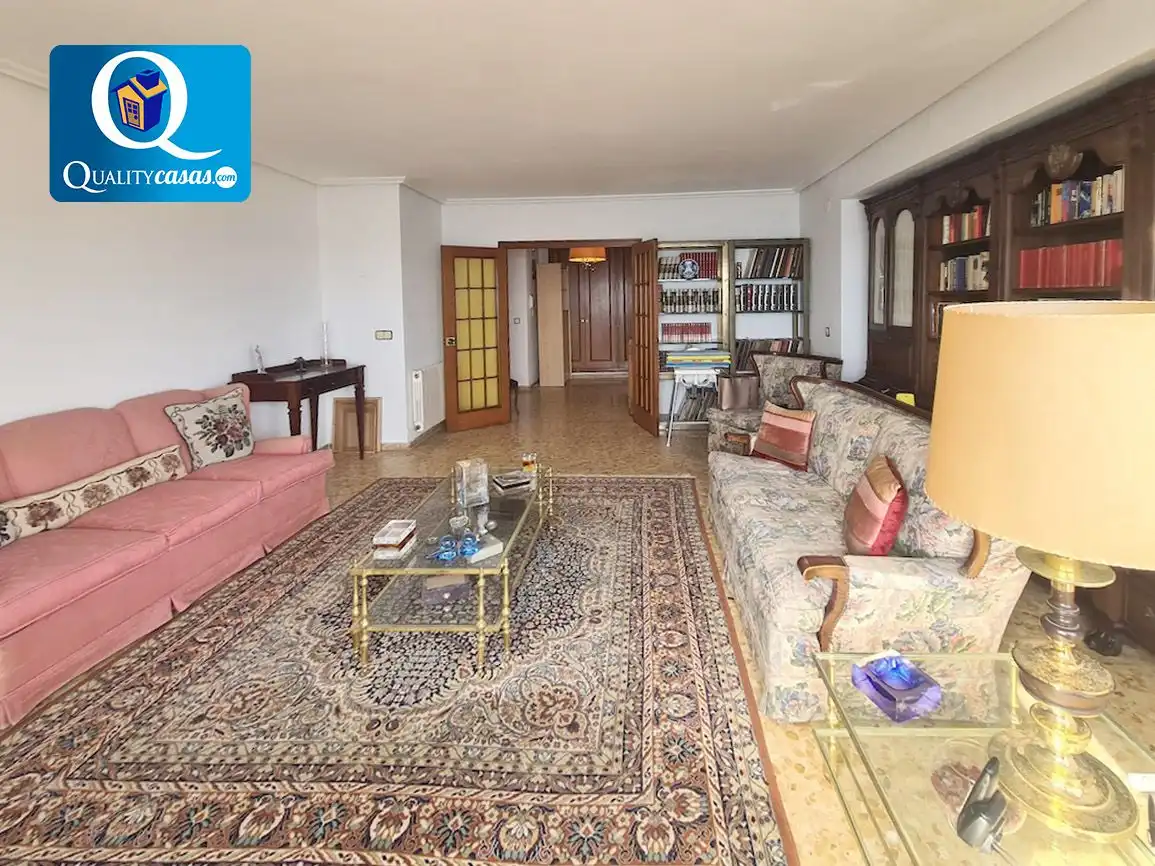 Piso con ascensor en venta en Centro, imagen 3