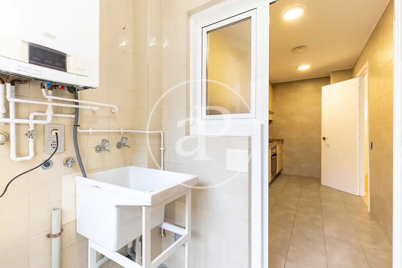Baño de Piso en venta en Terrassa con Calefacción, Terraza y Balcón