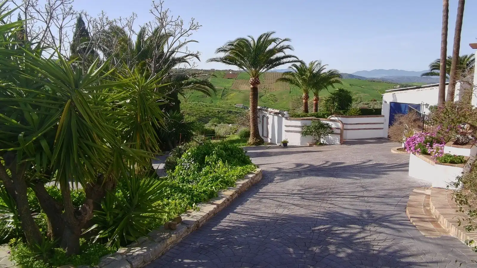 Außenansicht von Country house zum Verkauf in Villanueva de la Concepción mit Klimaanlage, Heizung und Privatgarten