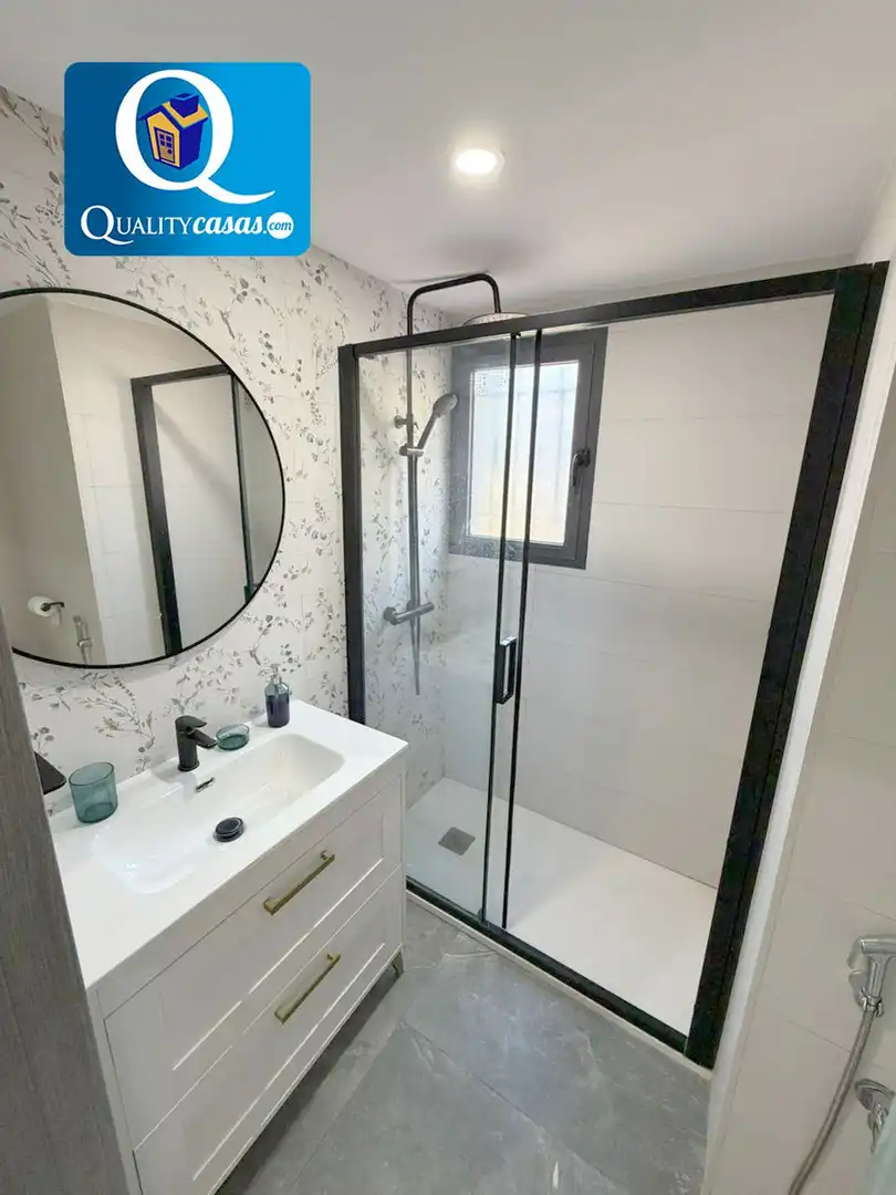 Badezimmer von Wohnung zur Miete in Mutxamel mit Klimaanlage, Terrasse und Gemeinschaftspool