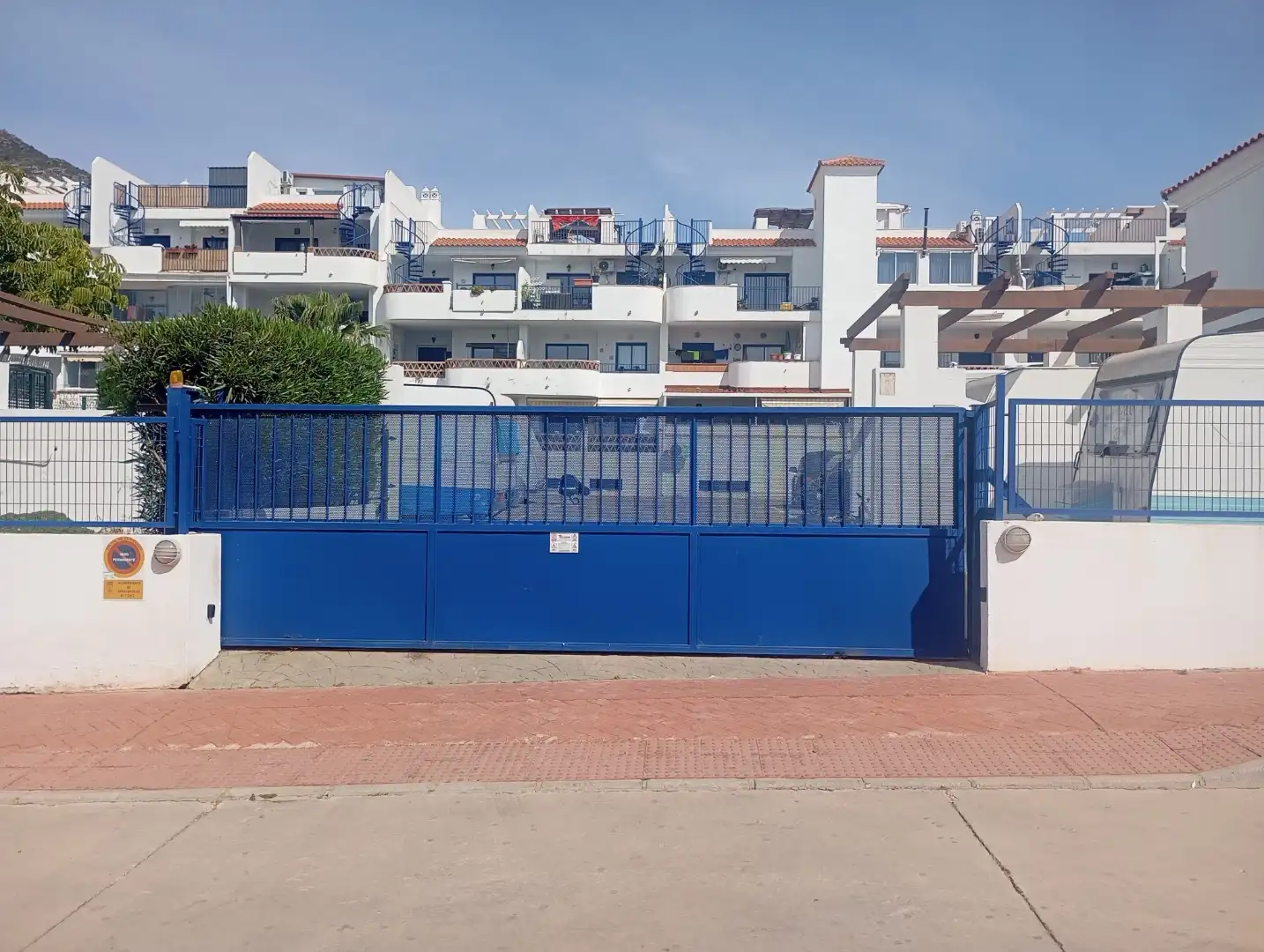 Vista exterior de Garaje de alquiler en Benalmádena
