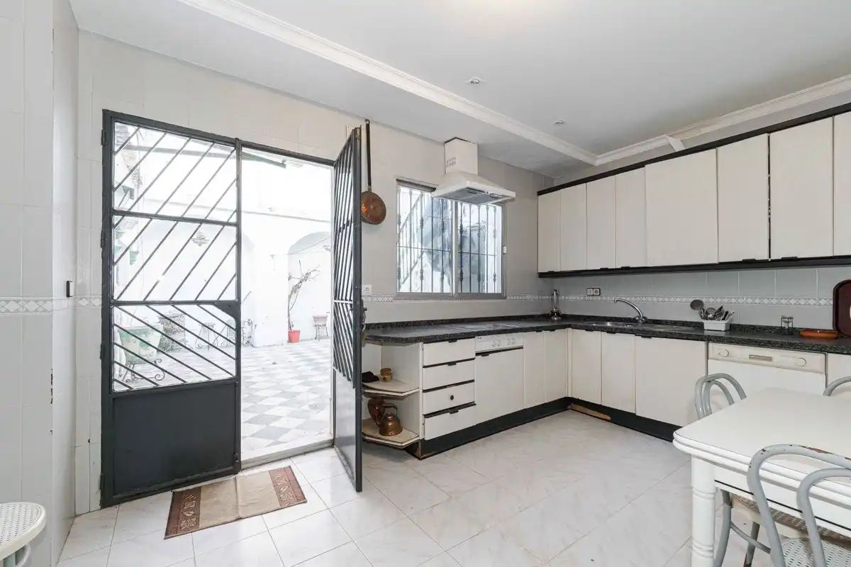 Kitchen of Houses for sale in Arahal  with Heating