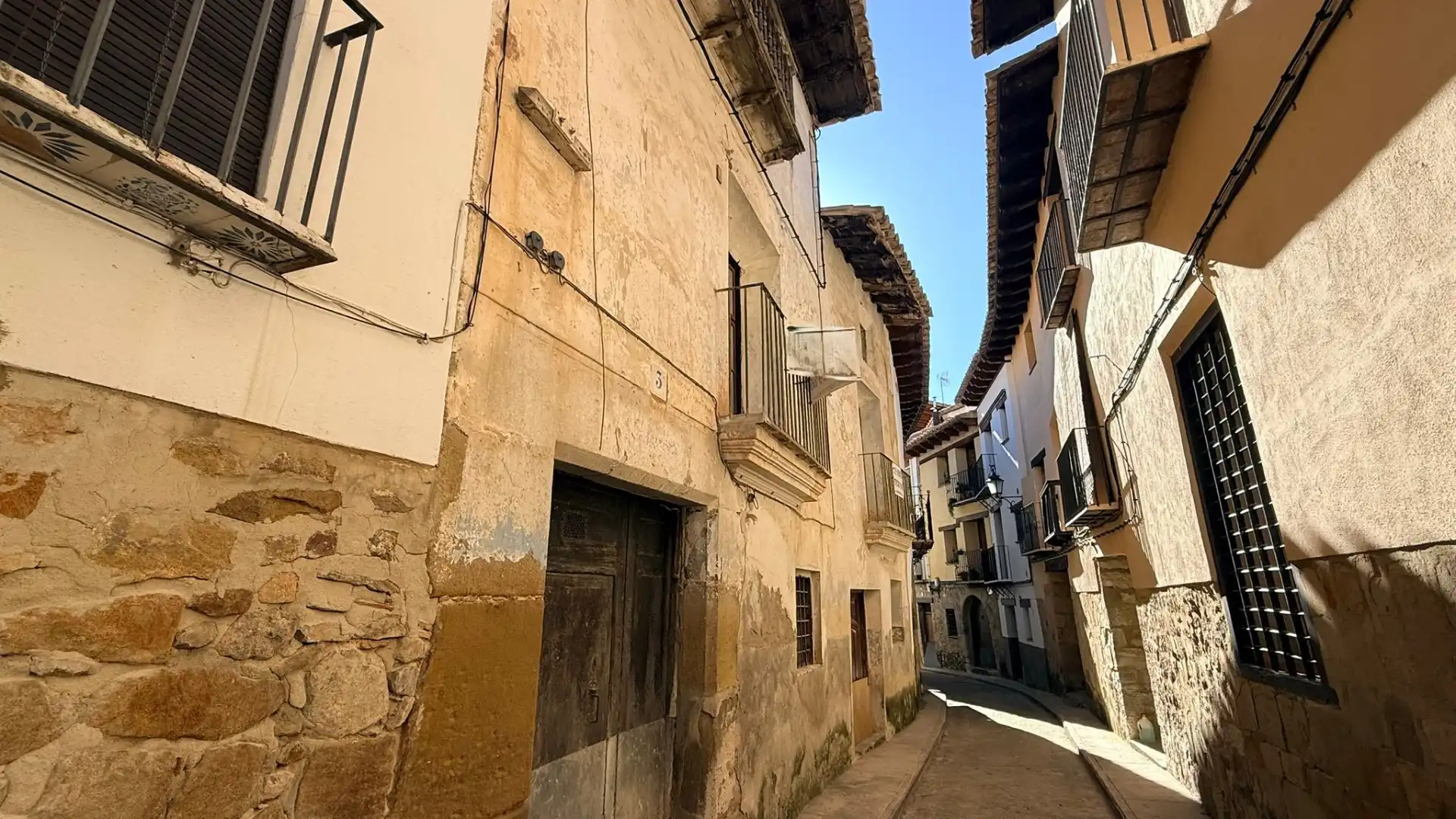 Vista exterior de Casa o chalet en venta en Rubielos de Mora con Jardín privado y Balcón