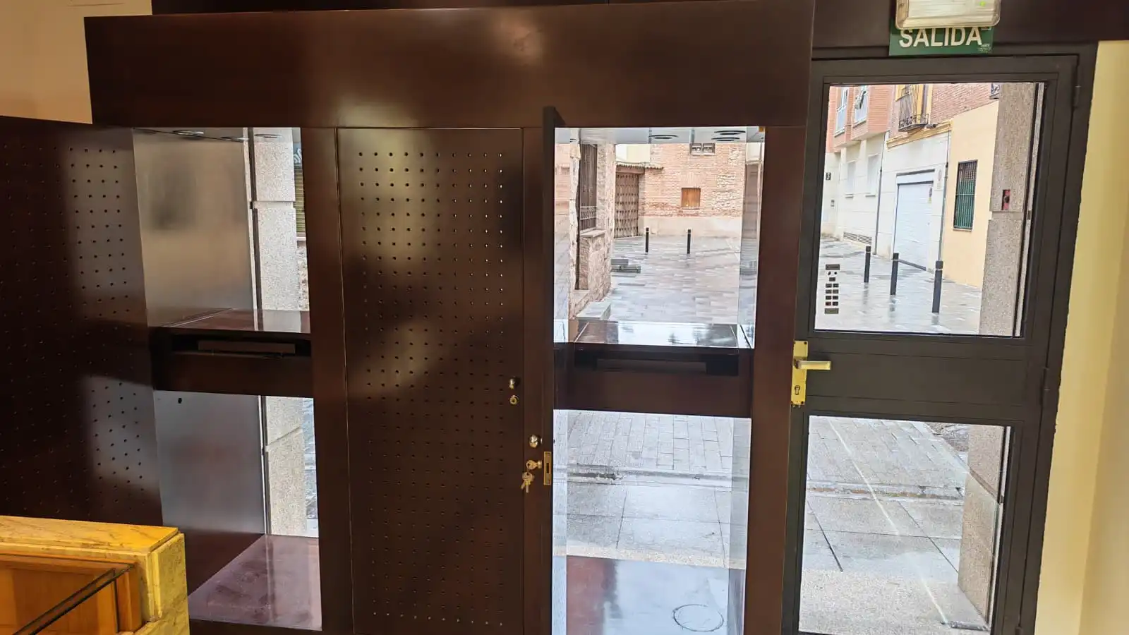 Business premises for sale in Casco Histórico, imagen 3