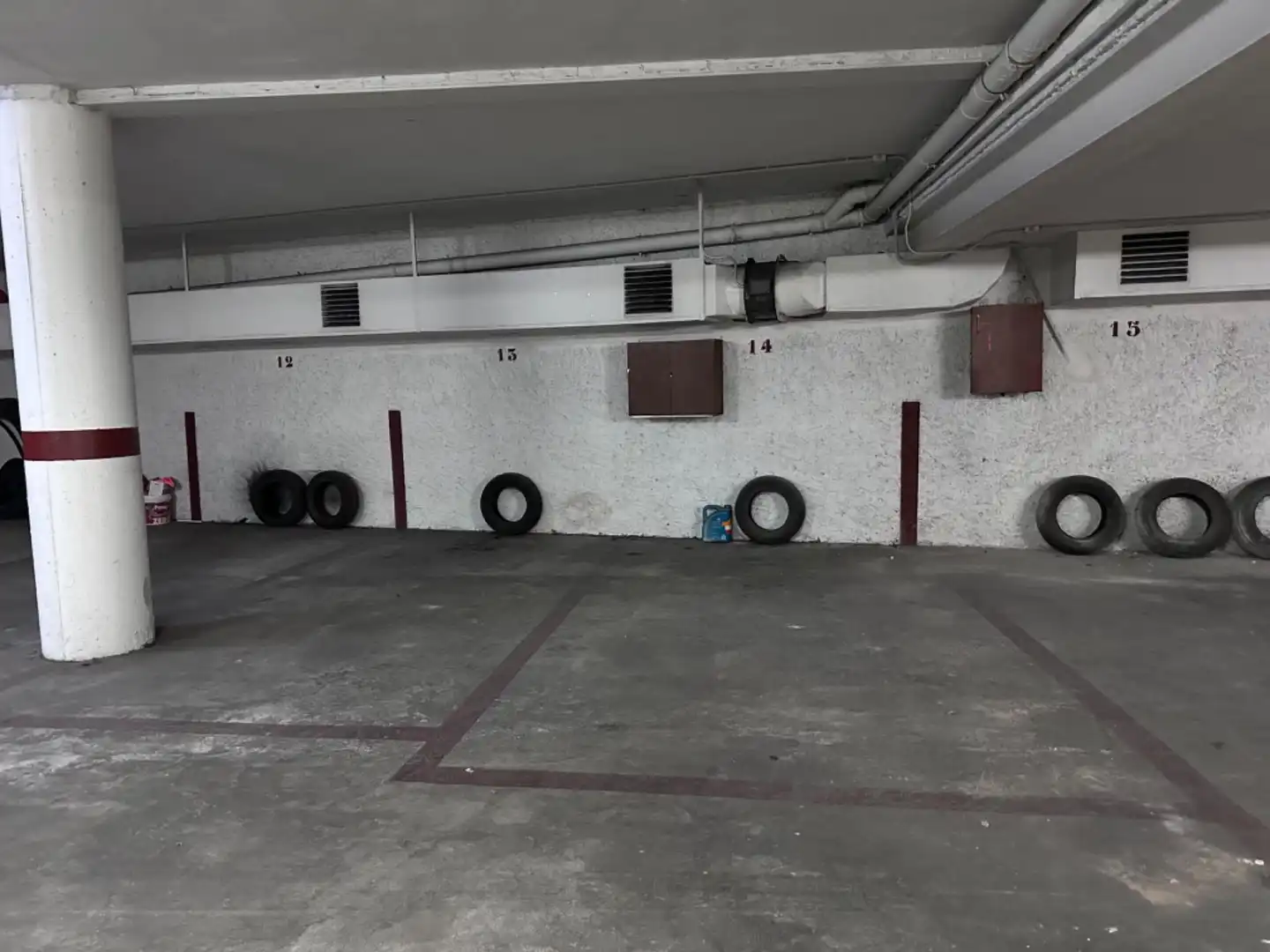 Garaje de alquiler en Calle Bilbao, Carretera de Vic - Remei
