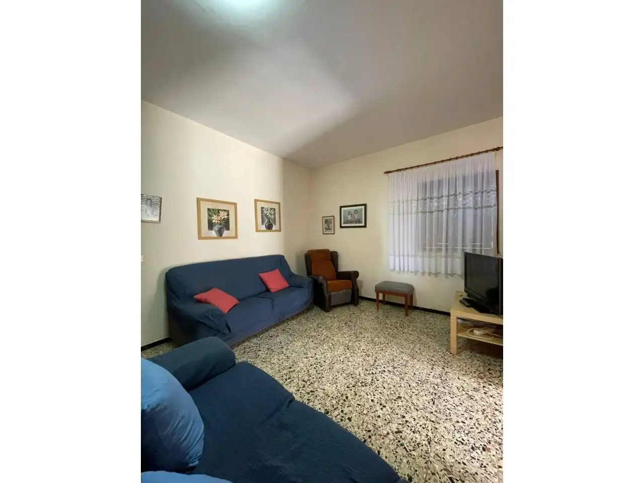 Houses for sale in Calle Covadonga, 93, Los Quintana - Piso Firme