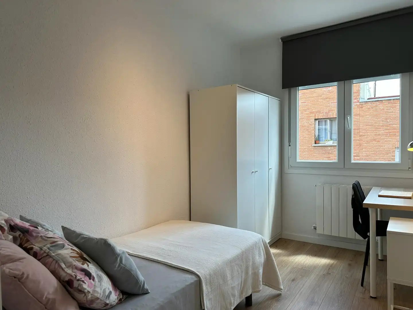 Bedroom of Flat for rent in Madrid  with Heating, Furnished and Washing machine