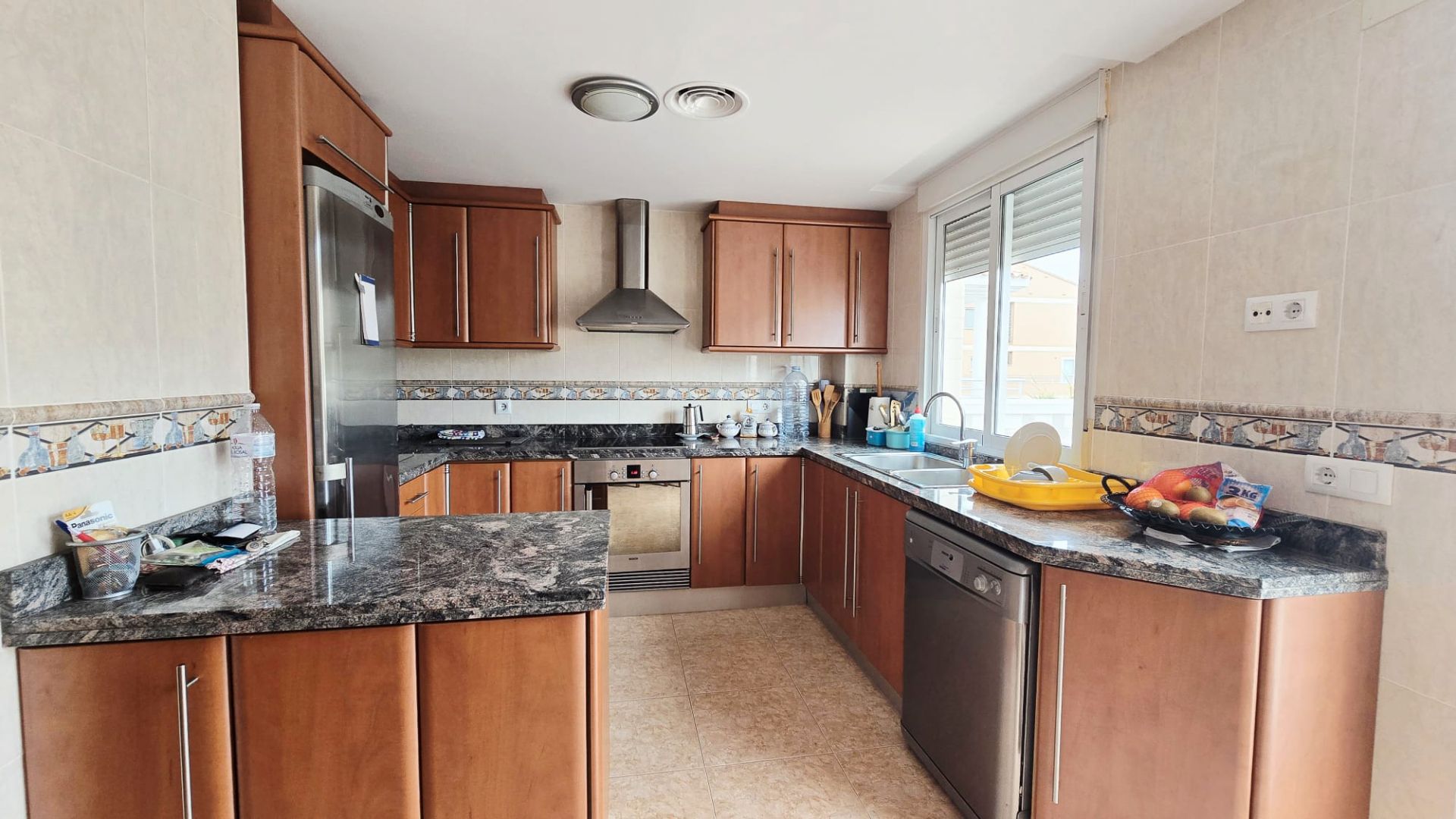 Kitchen of Single-family semi-detached for sale in Oliva  with Air Conditioner, Private garden and Terrace