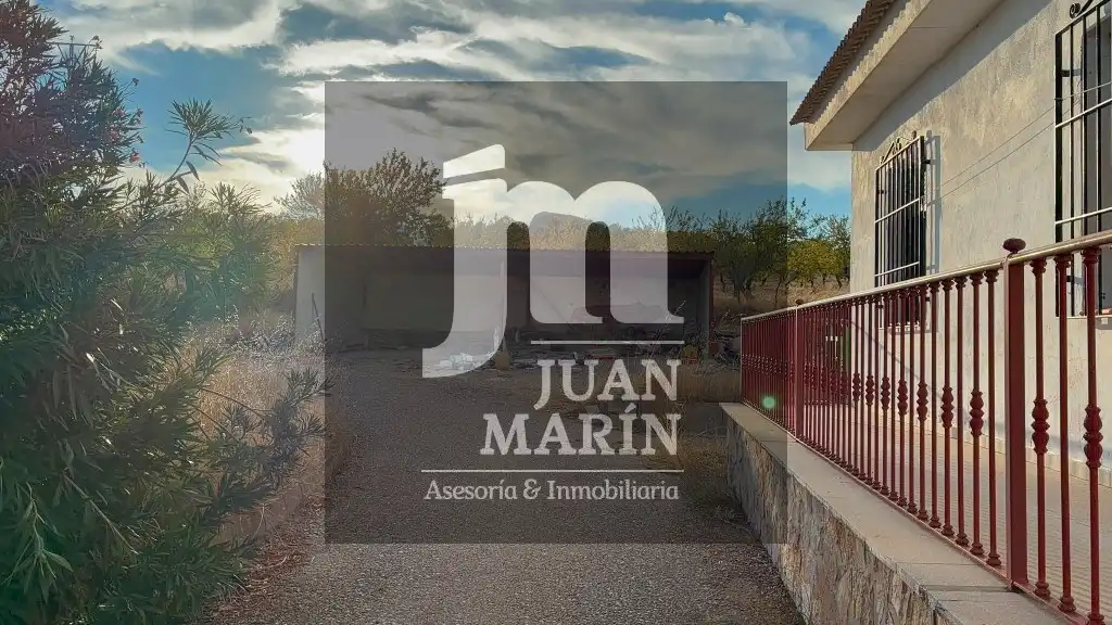 Vista exterior de Finca rústica en venta en Peñas de San Pedro con Calefacción, Jardín privado y Amueblado