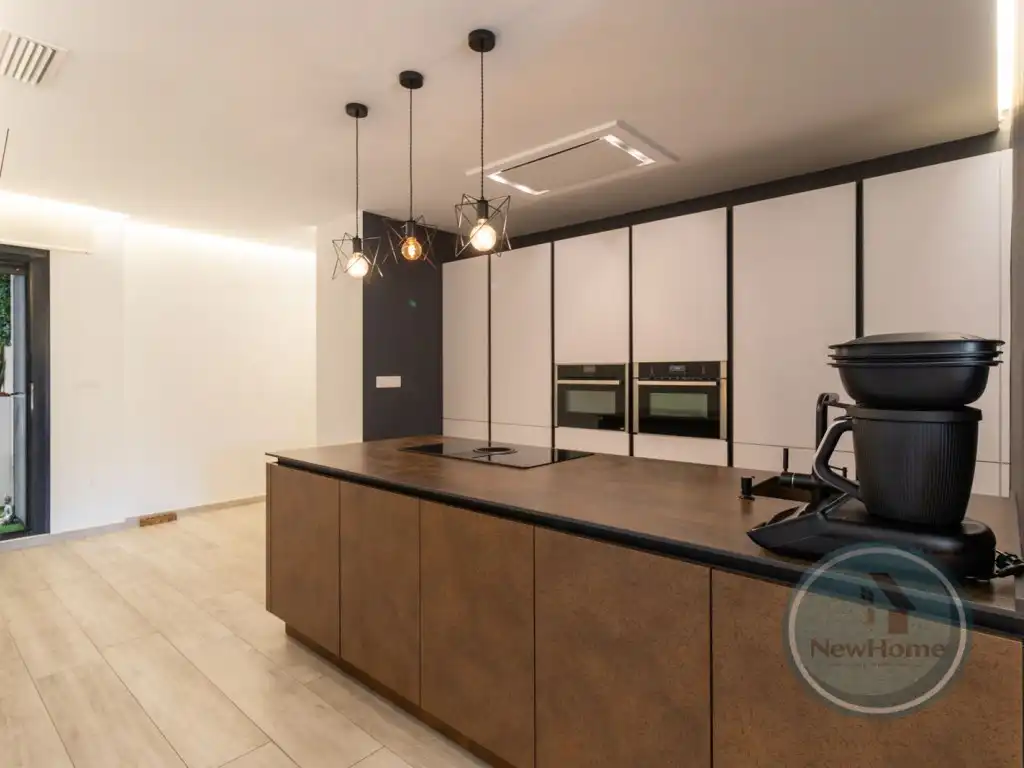 Wohnung zum Verkauf in Calle Gral Gutierrez Mellado, El Travaló - Martínez Valero