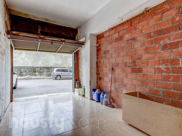 Business premises for sale in CL GUADALHORCE .
