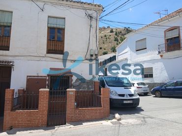 Pis amb jardí en venda a Álora