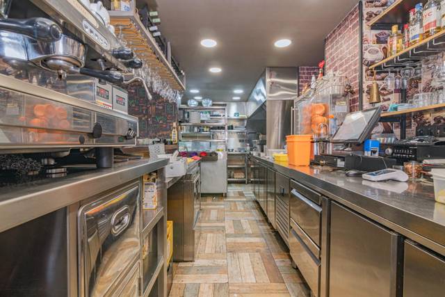 Local comercial en Alquiler en Calle Calle de Joaquina Eguaras, 2 en Joaquina Eguaras