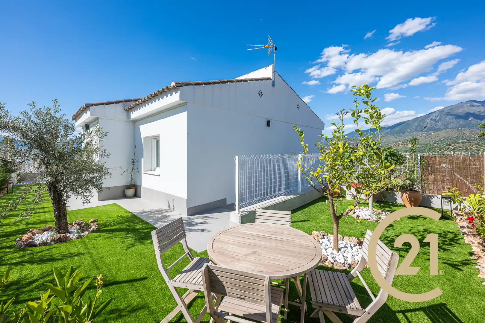 Jardí de Casa o xalet en venda en Viñuela amb Jardí privat, Terrassa i Traster