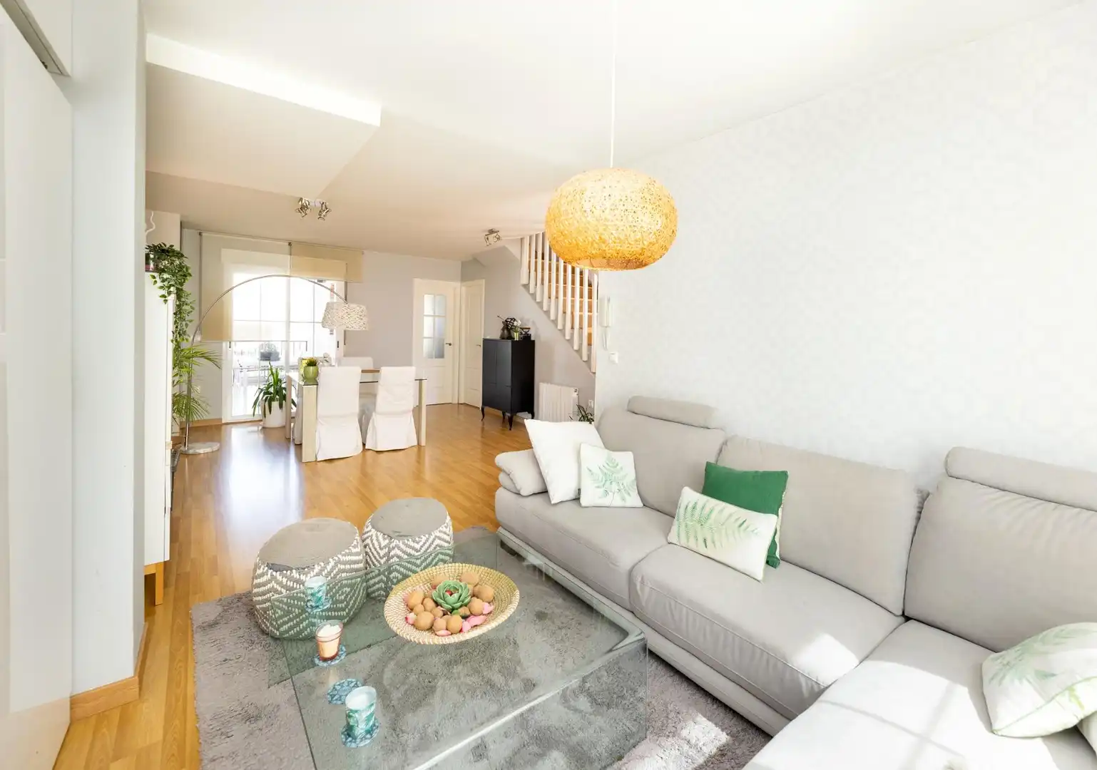 Sala d'estar de Casa o xalet en venda en Monachil amb Calefacció, Jardí privat i Terrassa