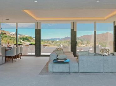 Casa amb balcó en venda a La Cala Golf - Lagar Martell