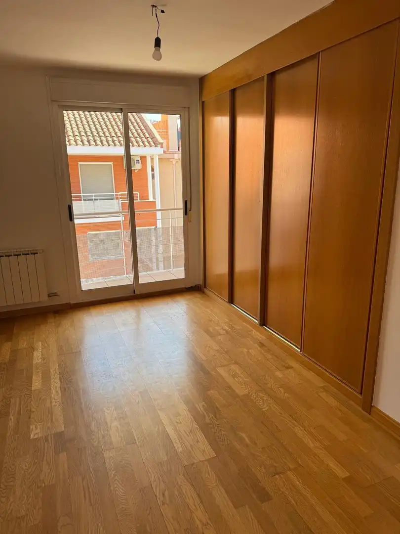 Habitación de Casa adosada en venta en Arroyo de la Encomienda con Calefacción, Terraza y Trastero