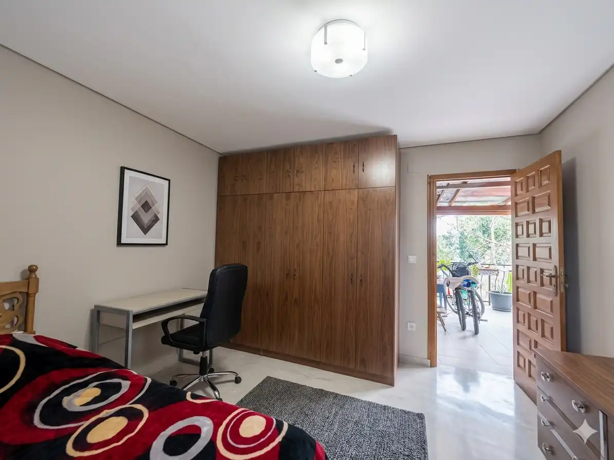 Dormitori de Casa o xalet en venda en Zaragoza amb Aire condicionat, Calefacció i Jardí privat