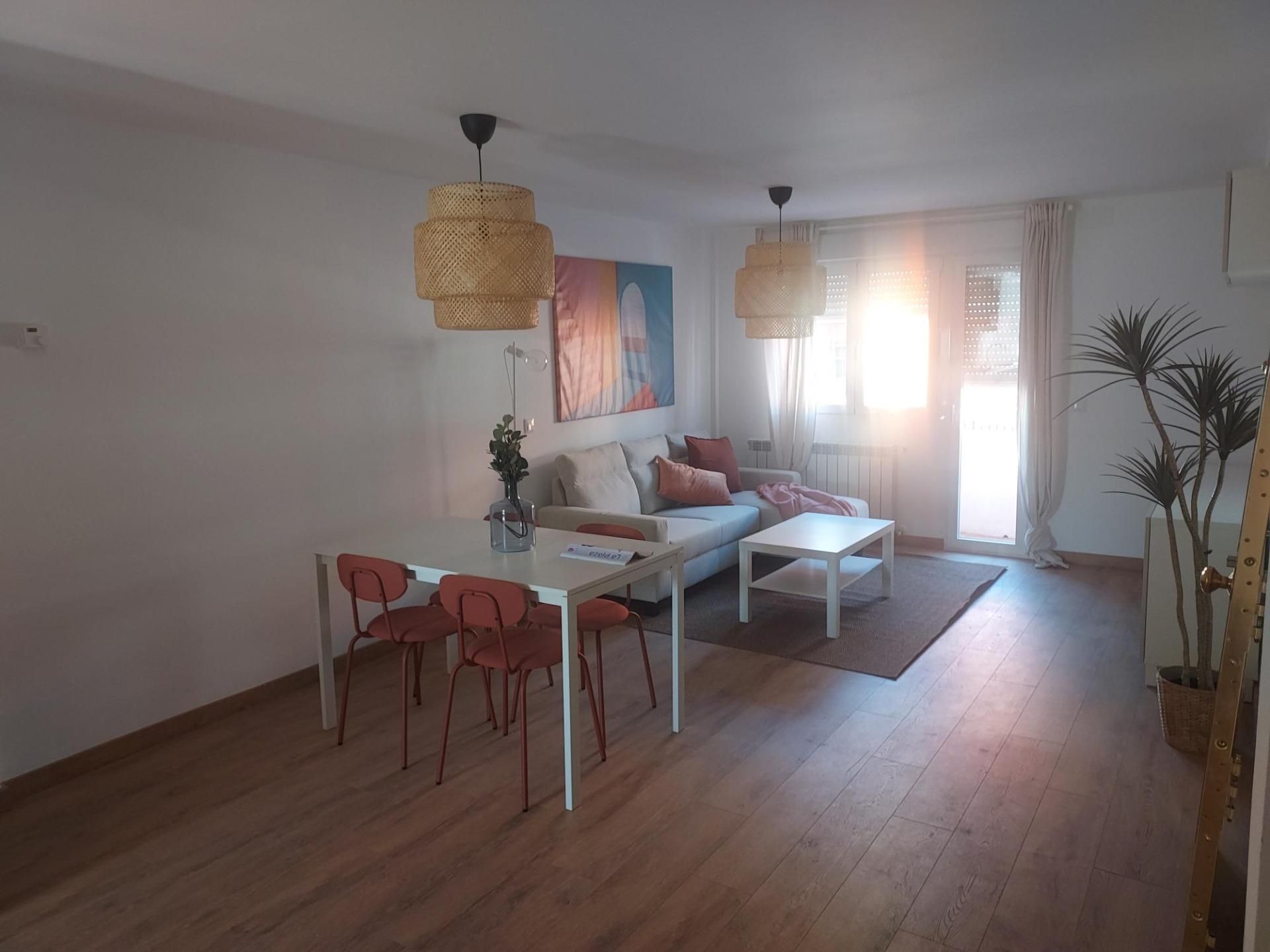 Sala d'estar de Pis en venda en San Sebastián de los Reyes amb Terrassa