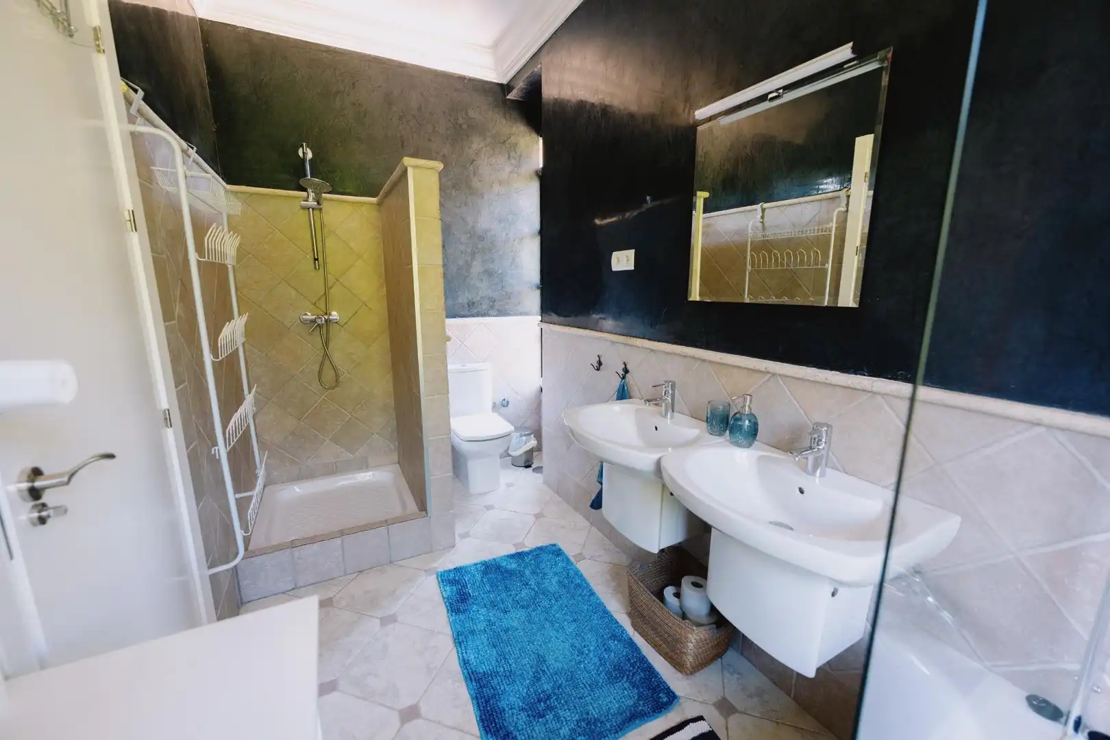 Baño de Finca rústica en venta en Setenil de las Bodegas