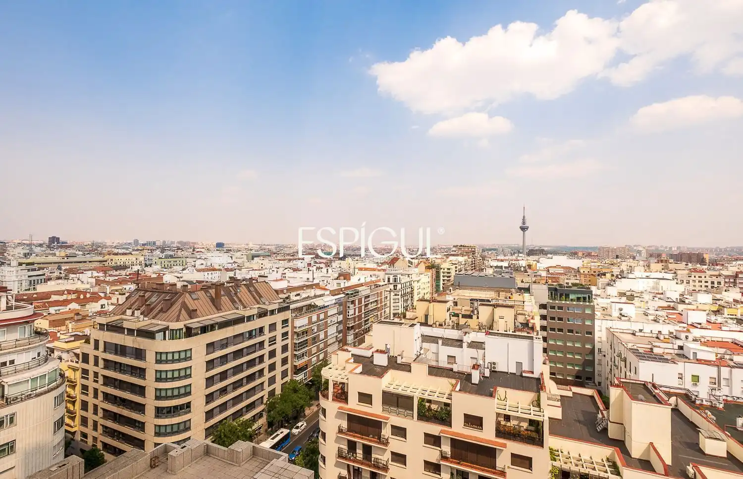 Vista exterior de Piso en venta en Madrid con Aire acondicionado, Calefacción y Terraza