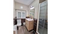 Bathroom of Flat for sale in Salamanca Capital