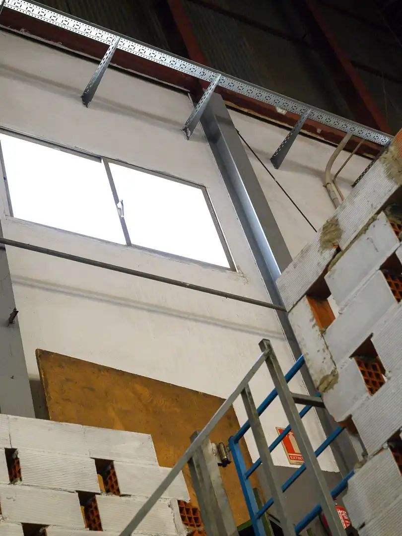 Exterior view of Industrial buildings for rent in Llíria