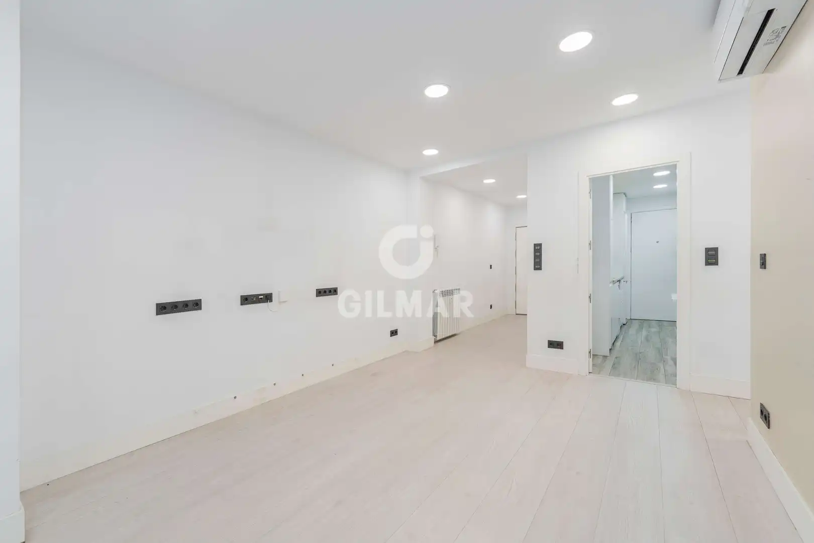 Flat for sale in Madrid  with Heating