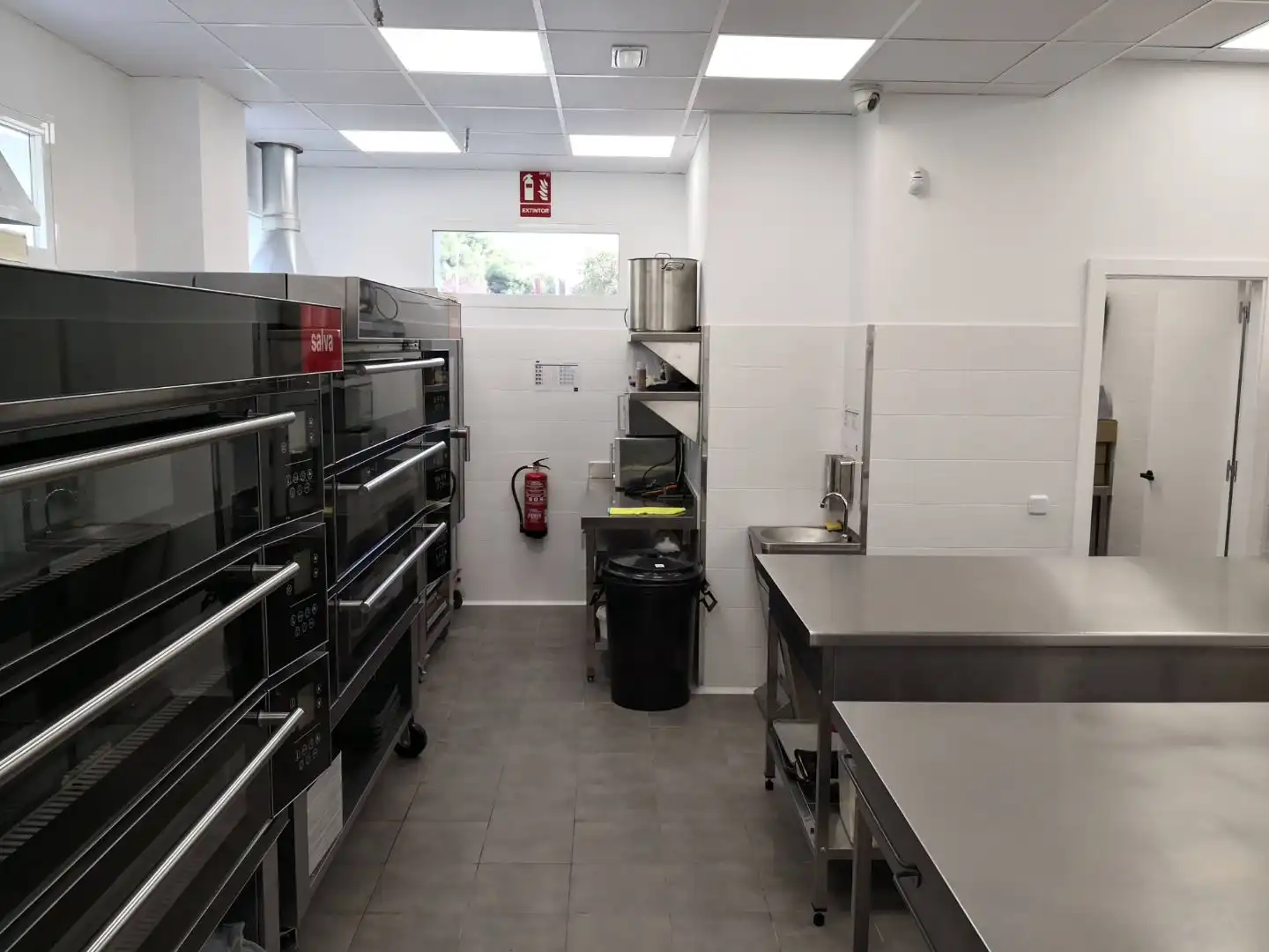 Cocina de Local de alquiler en Tetuán