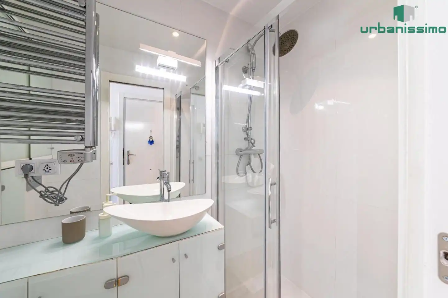 Bany de Apartament de lloguer en Madrid amb Aire condicionat, Traster i Moblat