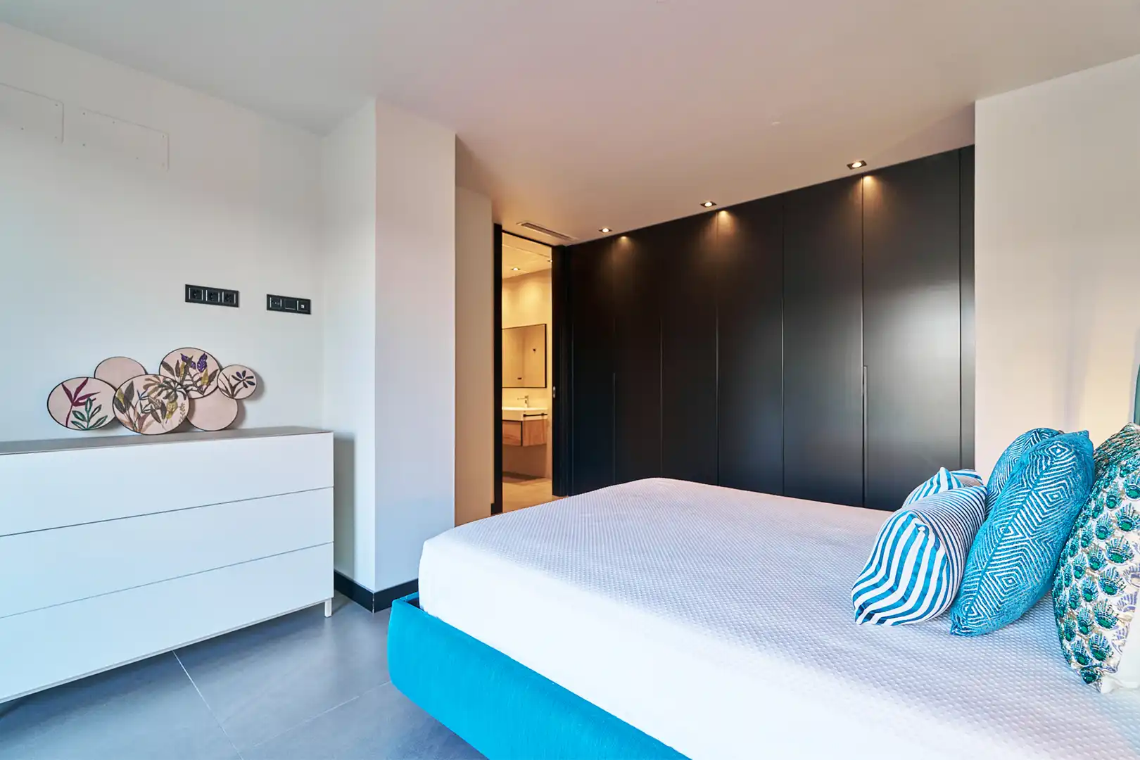 Habitación de Casa o chalet en venta en Benahavís con Aire acondicionado, Calefacción y Jardín privado