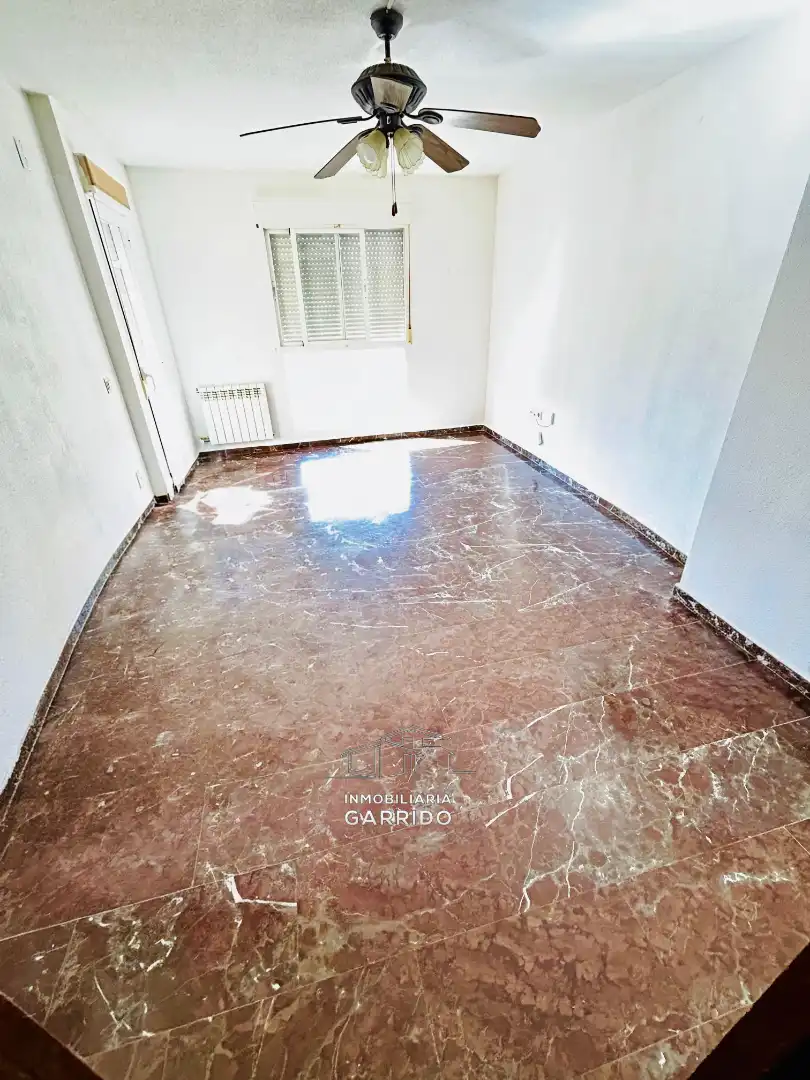 Appartamento con terrazza in vendita a Úbeda, imagen 2