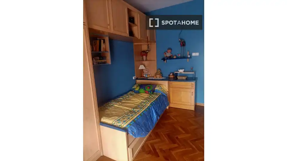 Bedroom of Flat for share in Abrera  with Air Conditioner, Heating and Furnished
