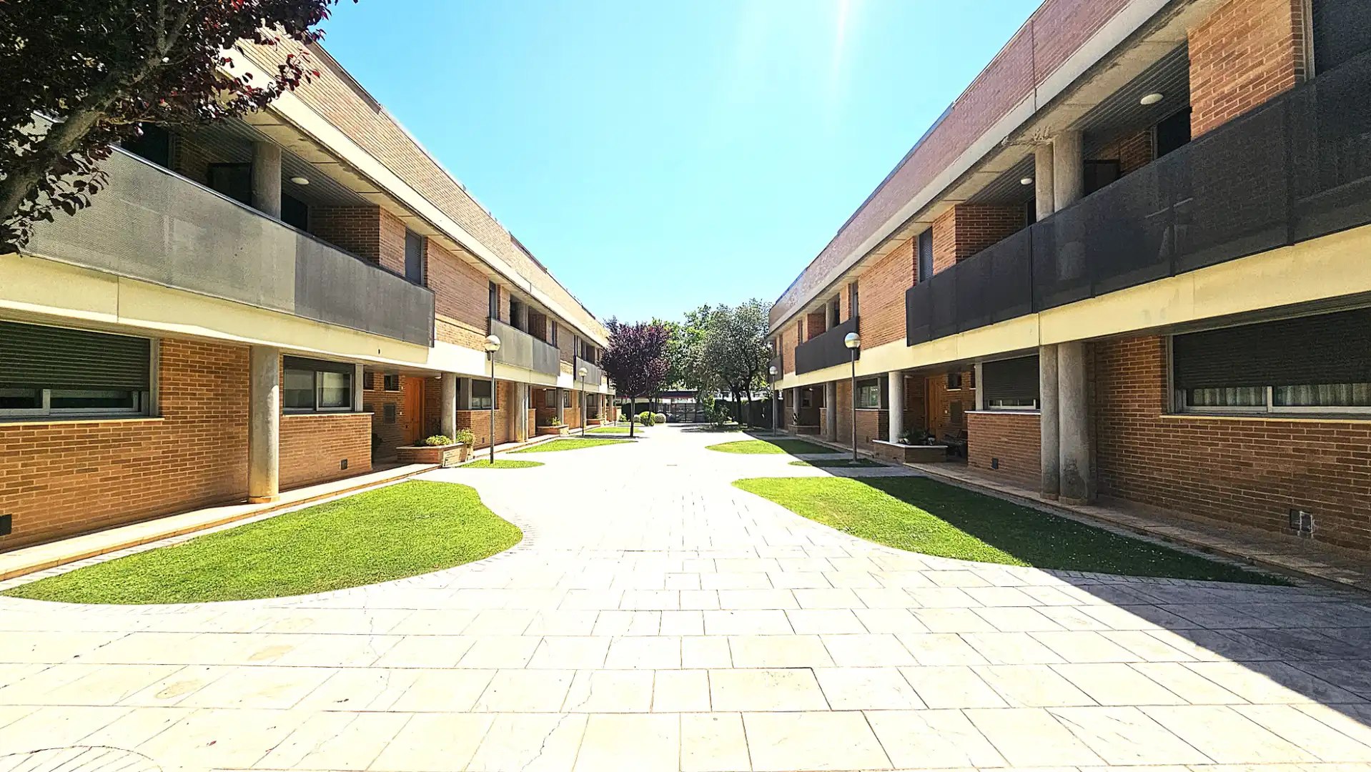 Vista exterior de Casa adosada en venta en Zaragoza con Aire acondicionado, Calefacción y Jardín privado