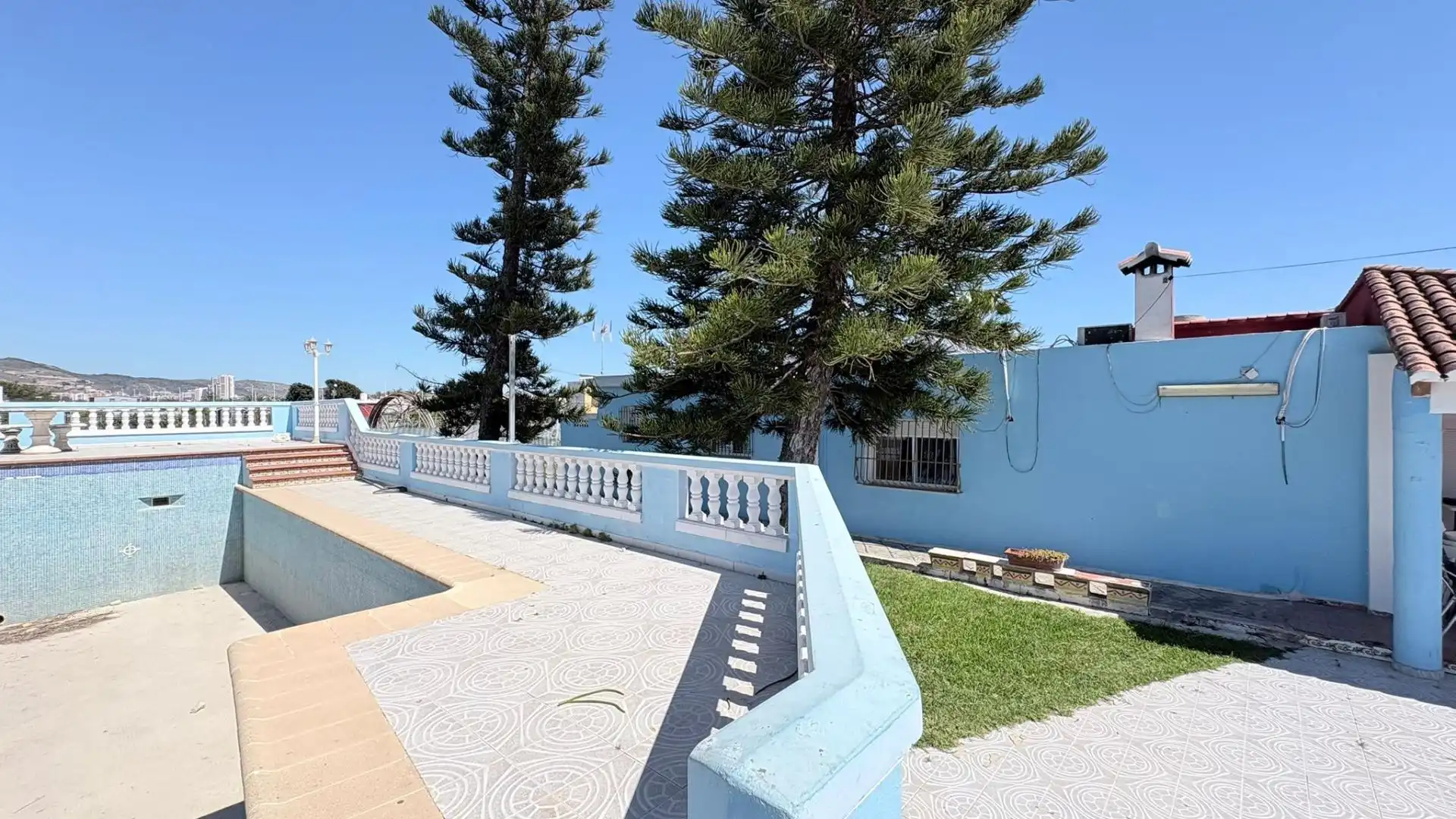 Piscina de Finca rústica en venta en Cullera con Aire acondicionado, Jardín privado y Trastero