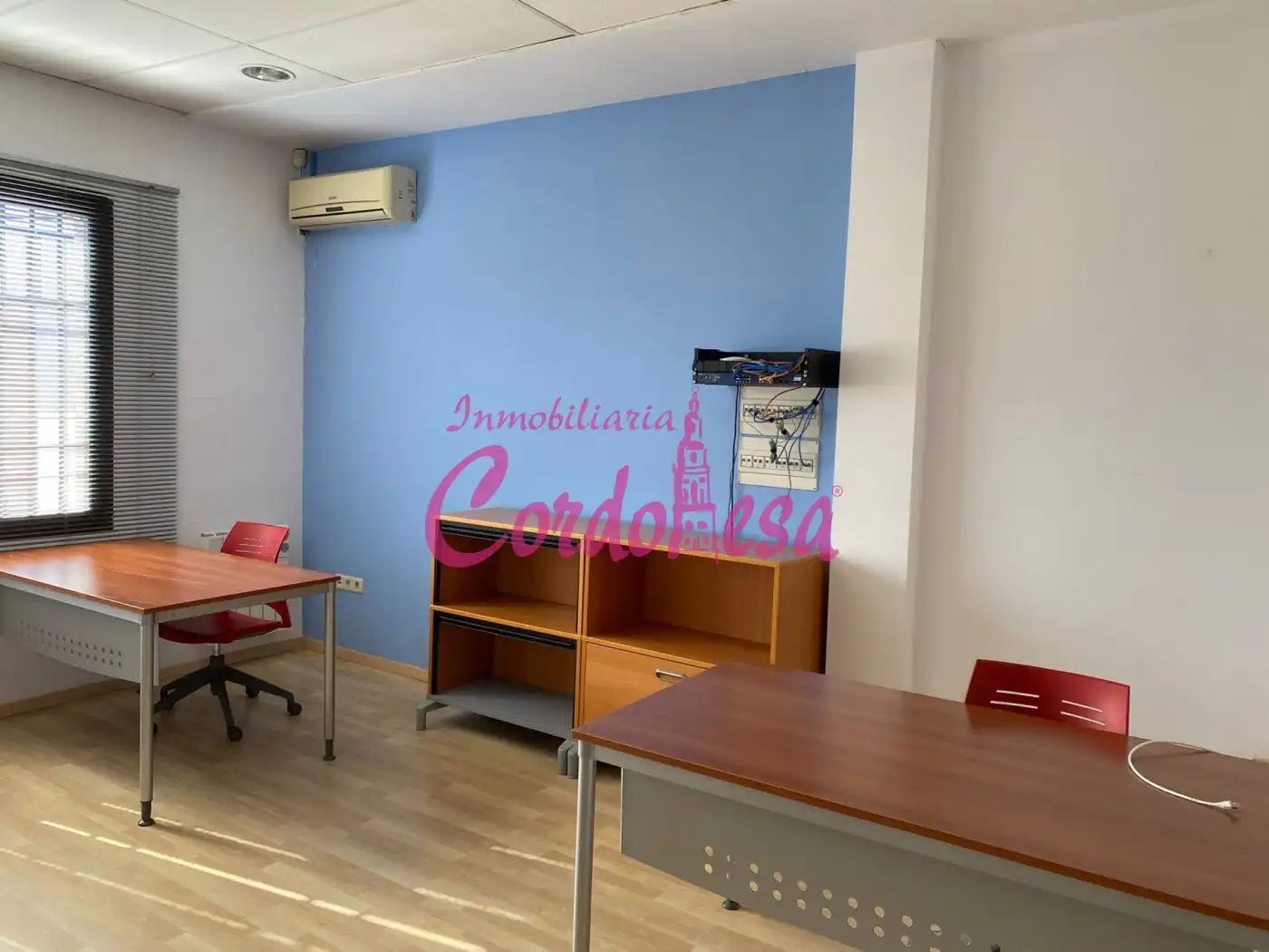 Oficina de alquiler en Alcolea