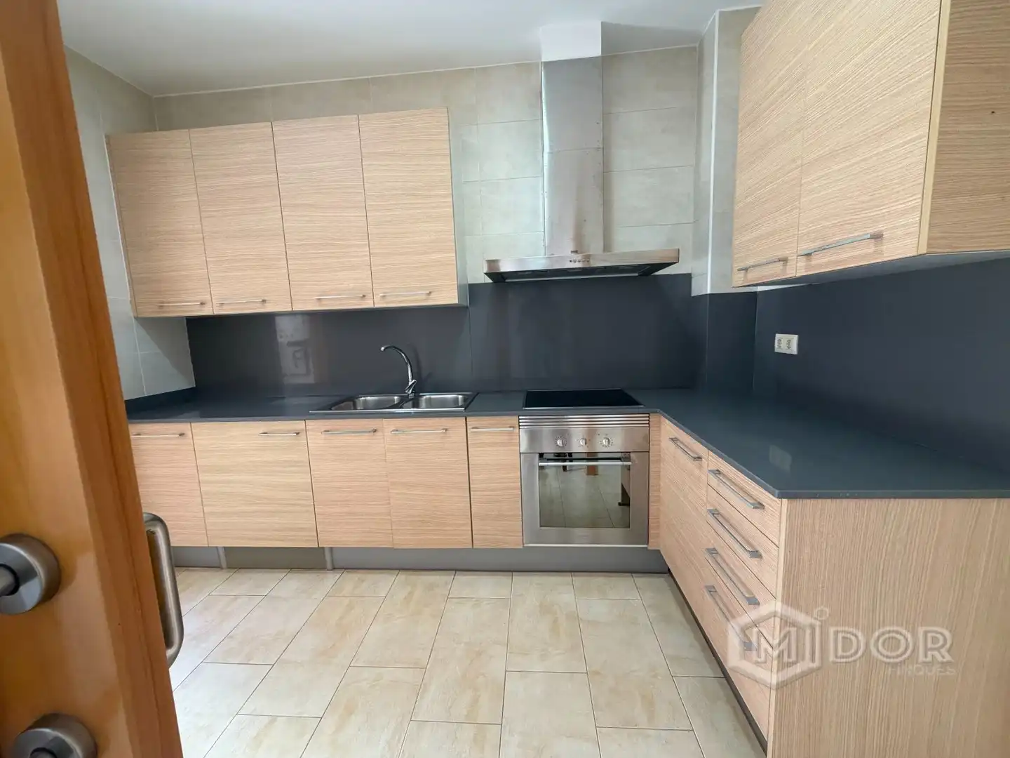 Flat with lift for sale in Carrer de Santa Magdalena 98, imagen 7