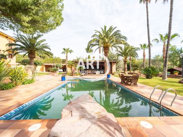 Maison avec piscine à vendre à Lo Rat Penat